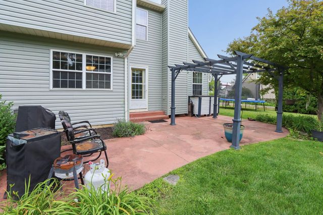 58 Habersac Avenue, Pataskala, OH 43062