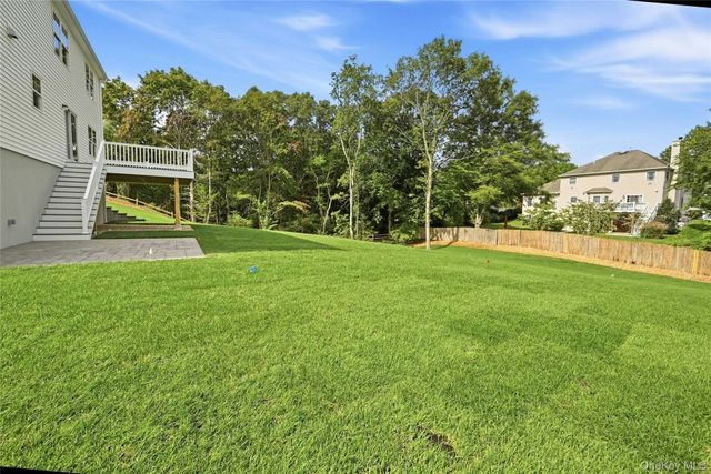 469 Clay Pitts Road, East Northport, NY 11731