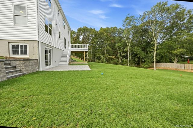 469 Clay Pitts Road, East Northport, NY 11731