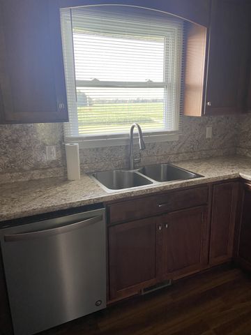 801 Webb Rd, Clarksville, TN 37040