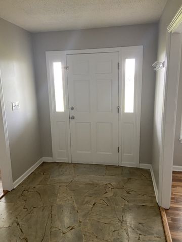 801 Webb Rd, Clarksville, TN 37040