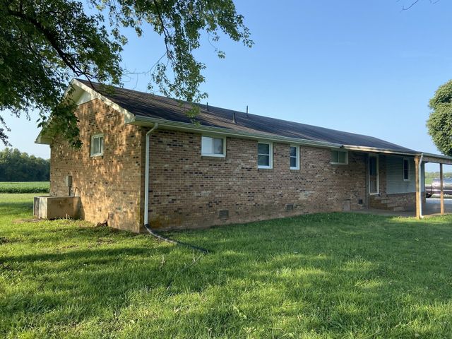801 Webb Rd, Clarksville, TN 37040