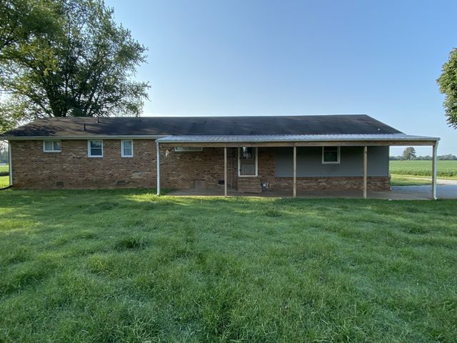 801 Webb Rd, Clarksville, TN 37040