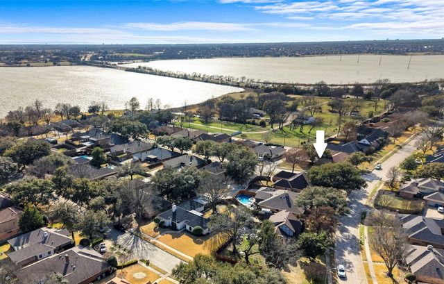 3718 Thornhill Way, Rowlett, TX 75088