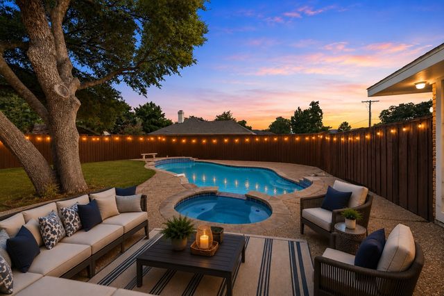 3718 Thornhill Way, Rowlett, TX 75088