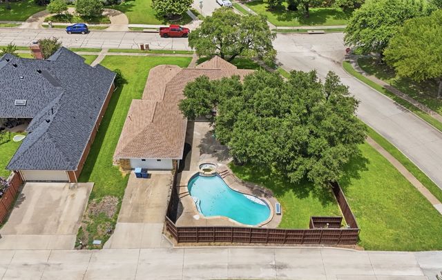 3718 Thornhill Way, Rowlett, TX 75088