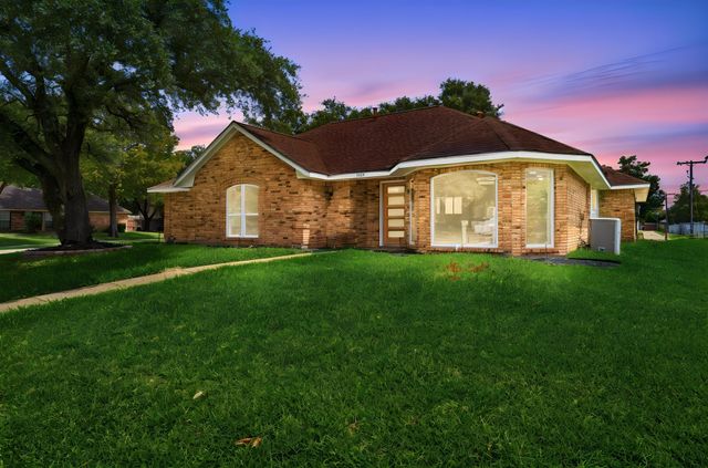 3718 Thornhill Way, Rowlett, TX 75088