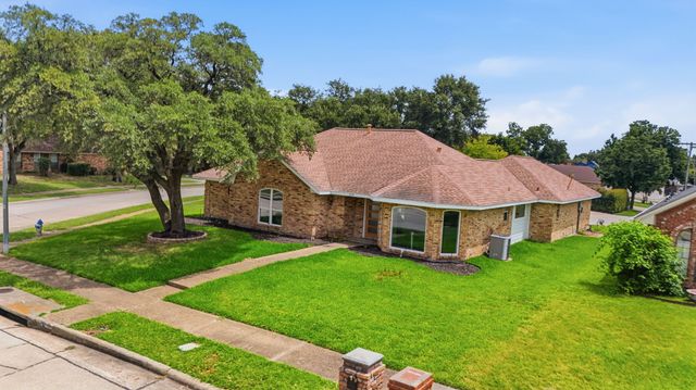 3718 Thornhill Way, Rowlett, TX 75088
