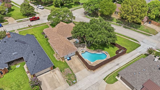 3718 Thornhill Way, Rowlett, TX 75088