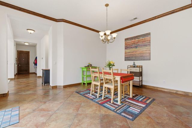 6705 Vista Del Sol Drive NW, Albuquerque, NM 87120