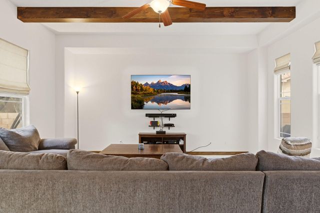 6705 Vista Del Sol Drive NW, Albuquerque, NM 87120