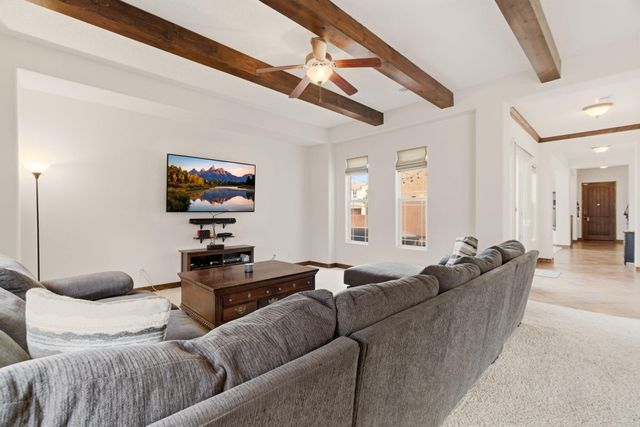 6705 Vista Del Sol Drive NW, Albuquerque, NM 87120