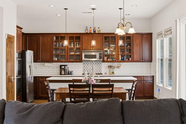 6705 Vista Del Sol Drive NW, Albuquerque, NM 87120