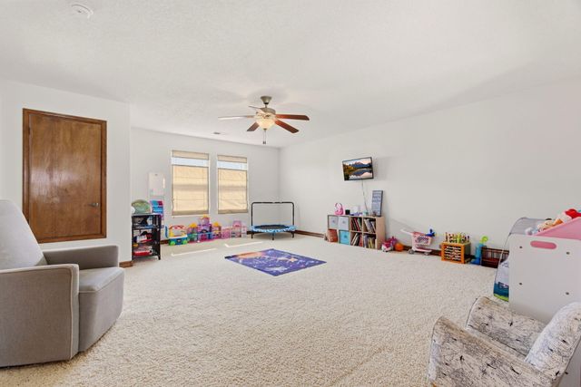 6705 Vista Del Sol Drive NW, Albuquerque, NM 87120