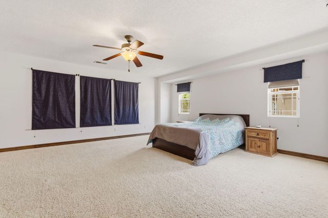 6705 Vista Del Sol Drive NW, Albuquerque, NM 87120