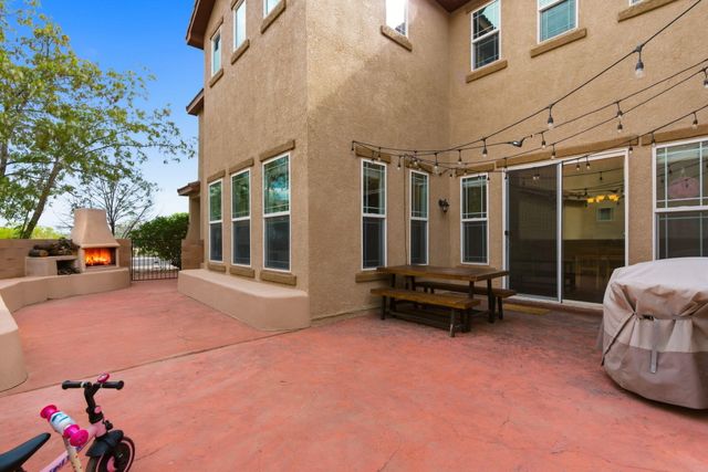 6705 Vista Del Sol Drive NW, Albuquerque, NM 87120