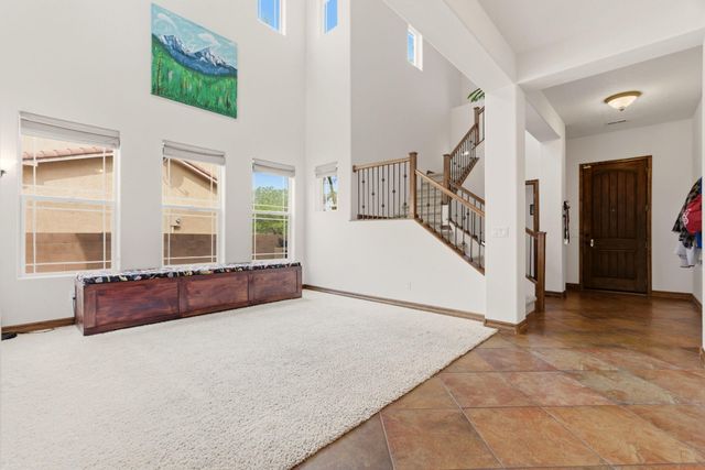 6705 Vista Del Sol Drive NW, Albuquerque, NM 87120