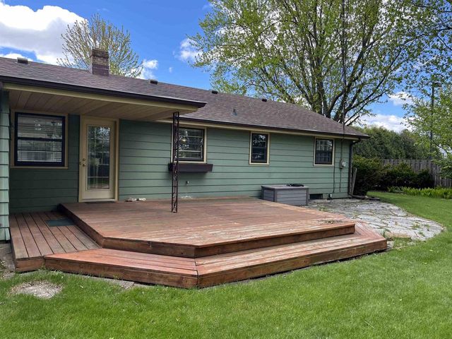 2750 W 8TH STREET, Appleton, WI 54914