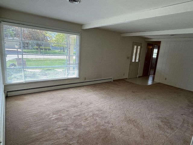 2750 W 8TH STREET, Appleton, WI 54914
