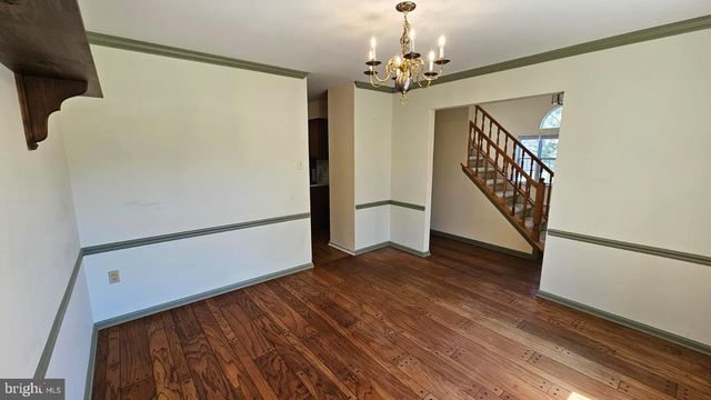 1 LAUREL CIR, Newtown, PA 18940