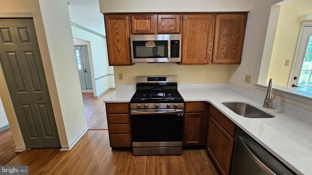 1 LAUREL CIR, Newtown, PA 18940
