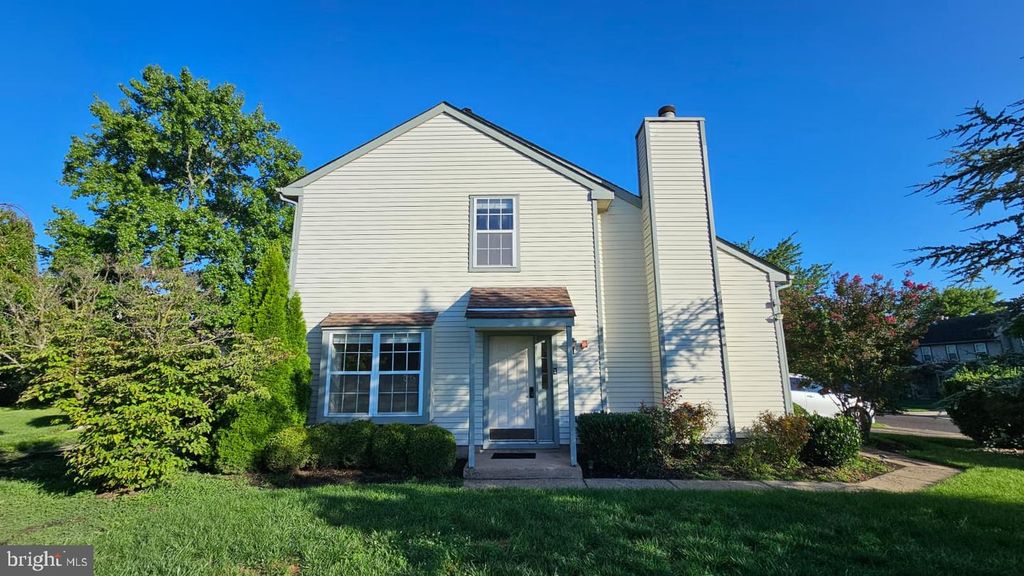 1 LAUREL CIR, NEWTOWN, PA 18940 — photo 4