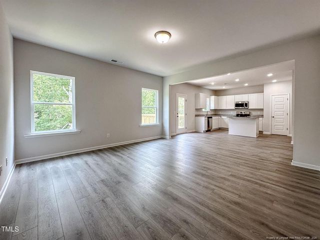 1644 Elk Run Drive, Fayetteville, NC 28312