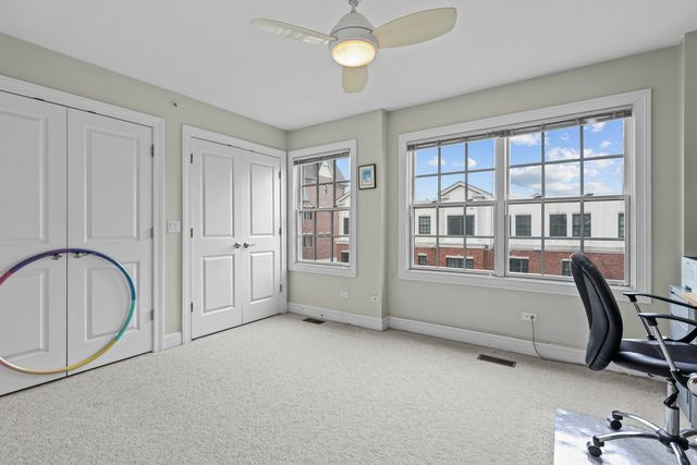 855 Laurel Avenue, Highland Park, IL 60035