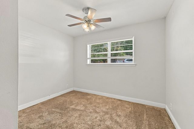 928 Maple Street, Howe, TX 75459