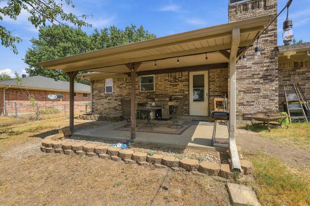 928 Maple Street, Howe, TX 75459