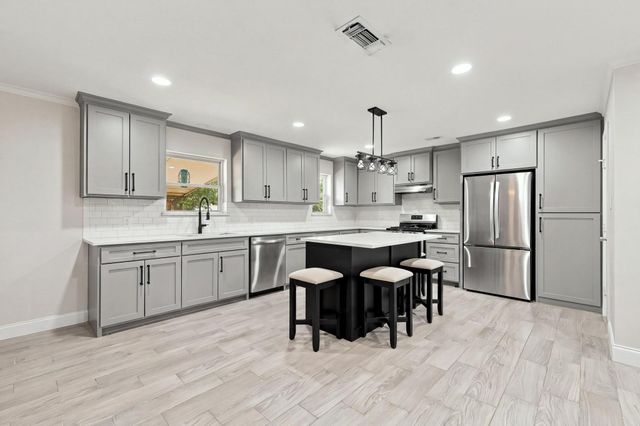 928 Maple Street, Howe, TX 75459
