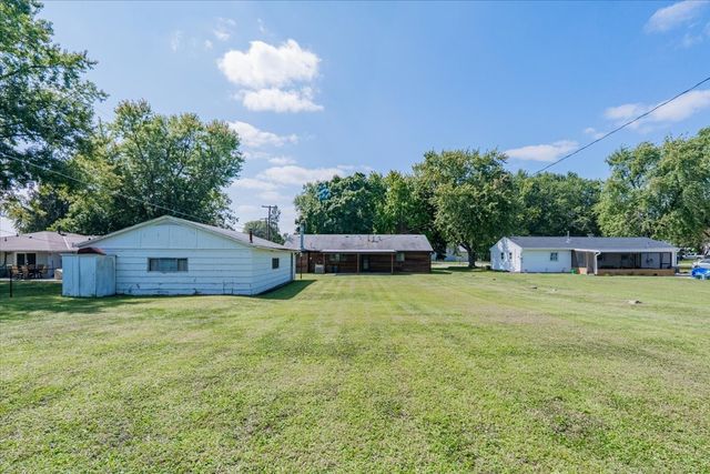 436 Standish Drive, Bloomington, IL 61704