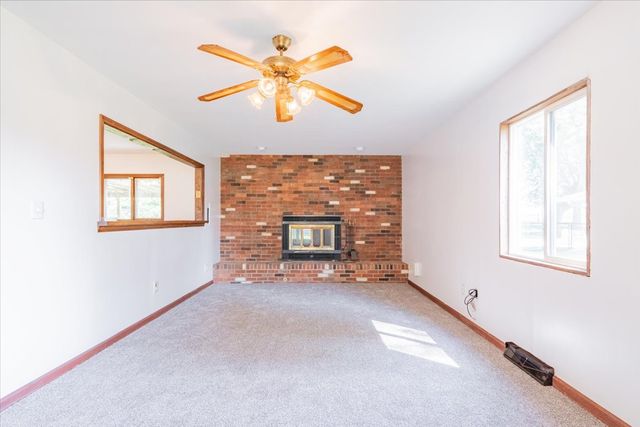 436 Standish Drive, Bloomington, IL 61704