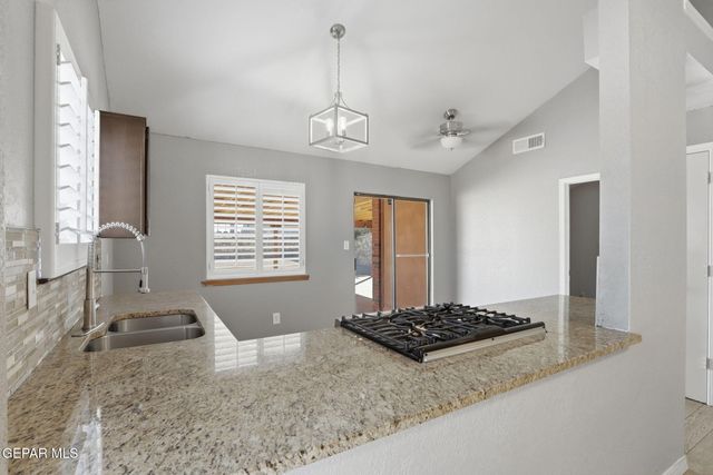 11734 STONE CASTLE Drive, El Paso, TX 79936