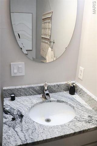 885 Forest Avenue 303, Valley Park, MO 63088