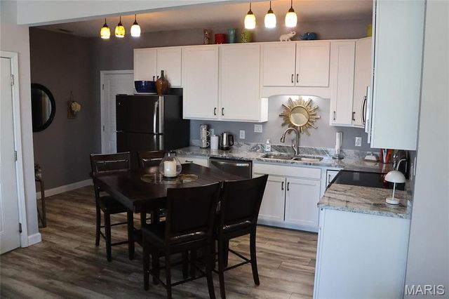 885 Forest Avenue 303, Valley Park, MO 63088