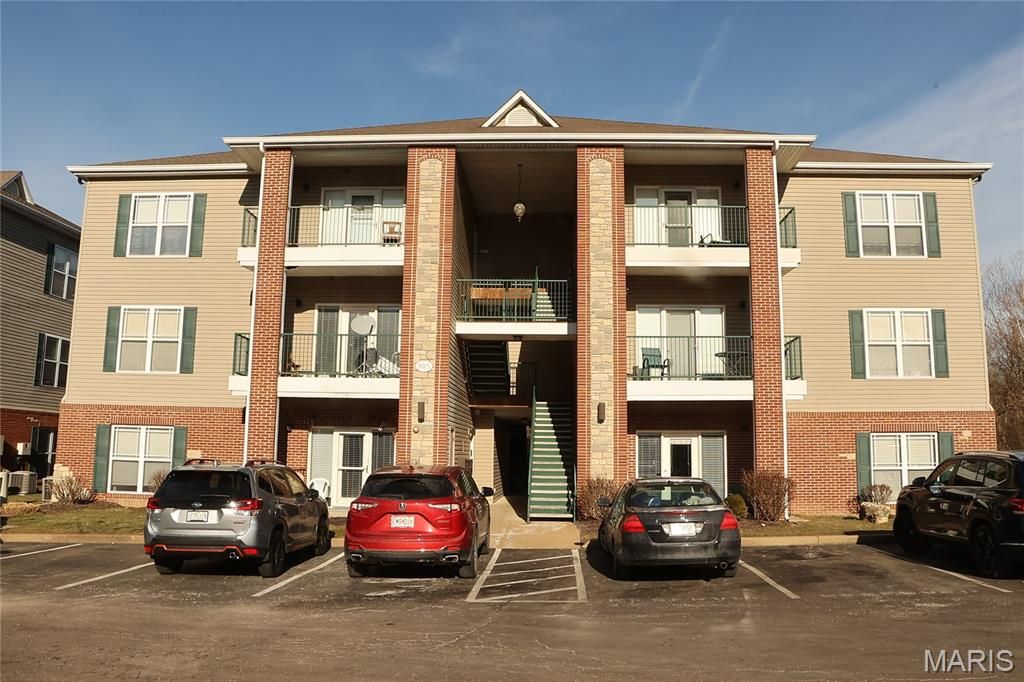 885 Forest Avenue 303, Valley Park, MO 63088