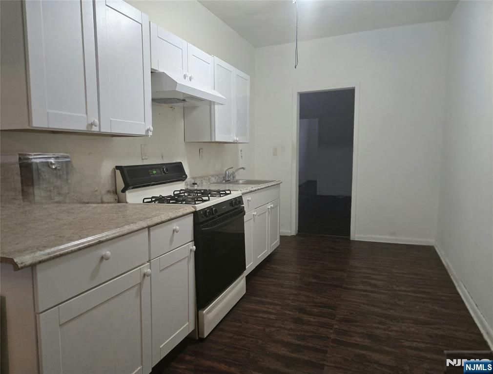 528 Valley Brook Avenue 2nd Floor Fr, Lyndhurst, NJ 07071