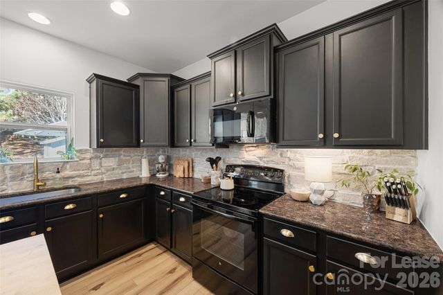 1668 Beleek Ridge Lane, Clover, SC 29710