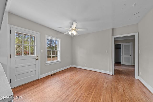 1004 N Poplar Street, Aberdeen, NC 28315