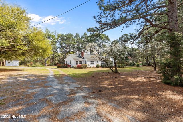 1004 N Poplar Street, Aberdeen, NC 28315