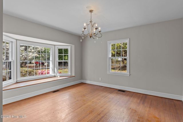 1004 N Poplar Street, Aberdeen, NC 28315