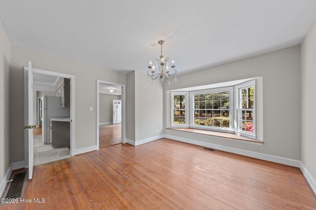 1004 N Poplar Street, Aberdeen, NC 28315