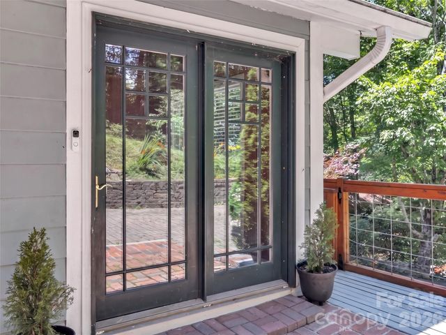 28 Wake Street, Waynesville, NC 28716
