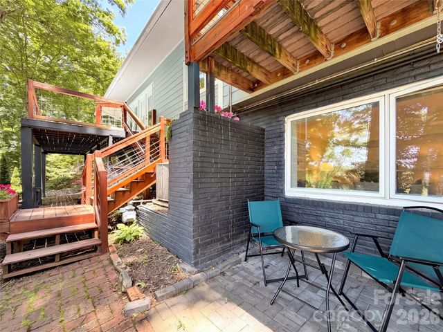 28 Wake Street, Waynesville, NC 28716