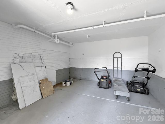 28 Wake Street, Waynesville, NC 28716