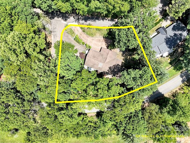 28 Wake Street, Waynesville, NC 28716