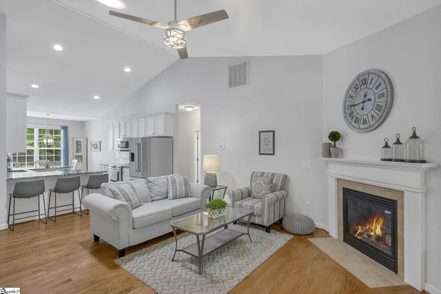 5 Ledge Run Court, Greenville, SC 29617