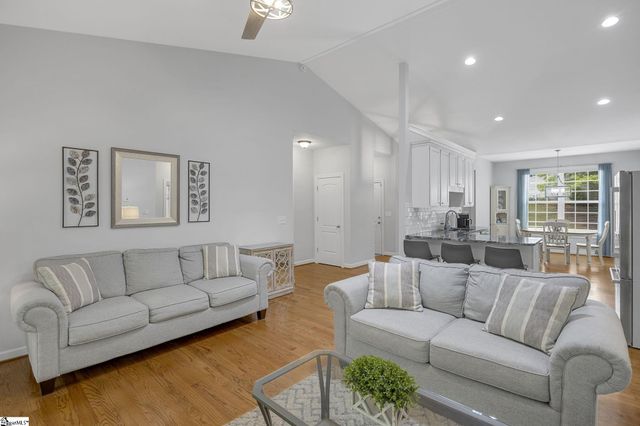 5 Ledge Run Court, Greenville, SC 29617