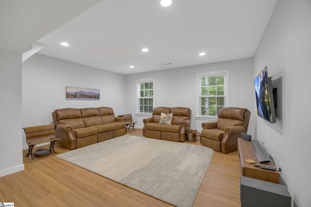 5 Ledge Run Court, Greenville, SC 29617